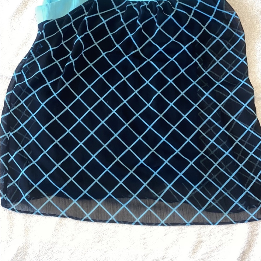 NY&Co. camisole. Size Small. Super comfy. Sheer overlay
